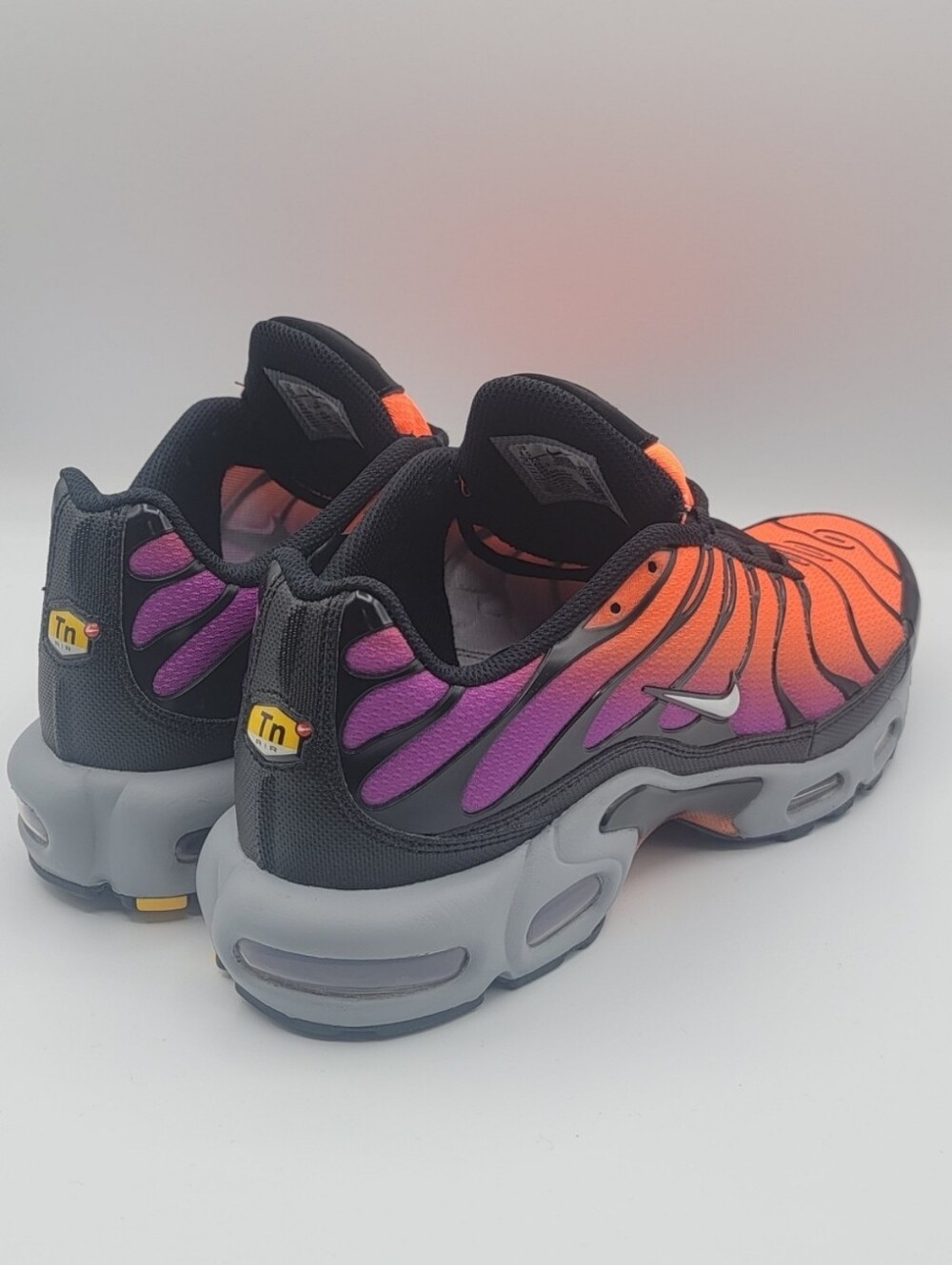 Nike Air Max Plus TN DM0032-014 Total Orange Men’s Size 8.5 New No Box - Picture 6 of 10